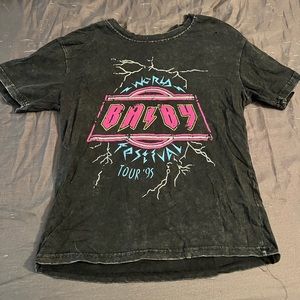 Cute adika tee. Size small